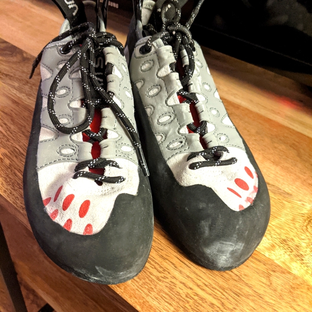 La Sportiva Tarantula 37.5